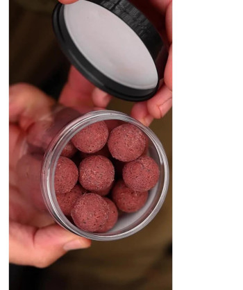 Nikl Criticals boilie Strawberry 250ml