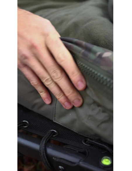 Trakker Lehátko Levelite Oval MF-HDR Wide Sleep System