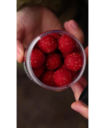 Nikl Rozpustné Criticals boilie Krill Berry 250ml