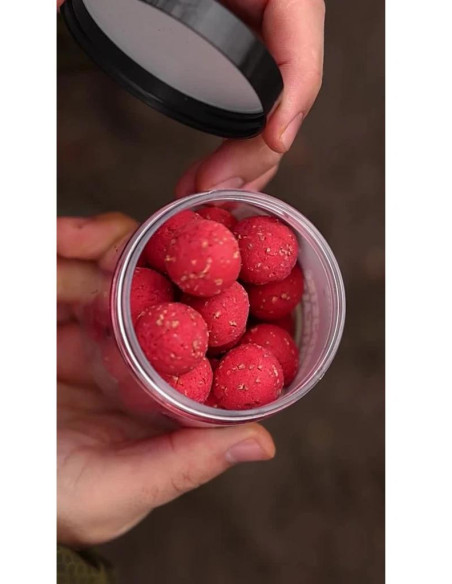 Nikl Rozpustné Criticals boilie Strawberry 250ml
