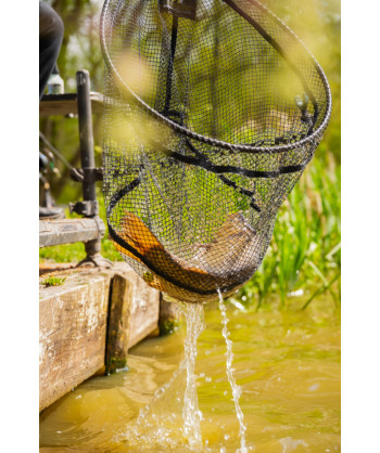 Preston Carbon F1 Latex Landing Net 16