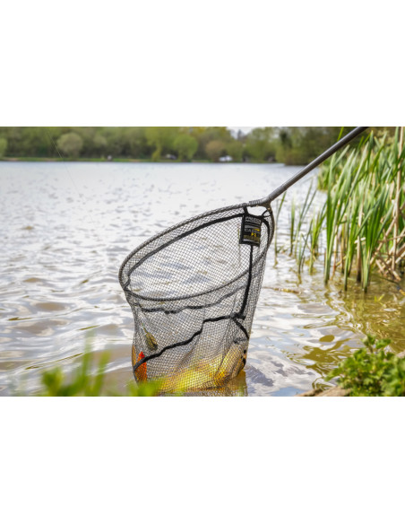 Preston Carbon F1 Latex Landing Net 16