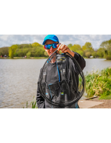Preston Carbon F1 Latex Landing Net 16