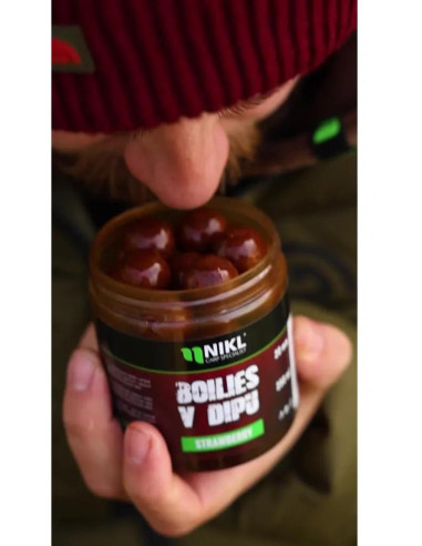 Nikl Boilies v dipu Strawberry 250ml