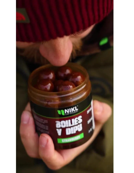 Nikl Boilies v dipu Strawberry 250ml