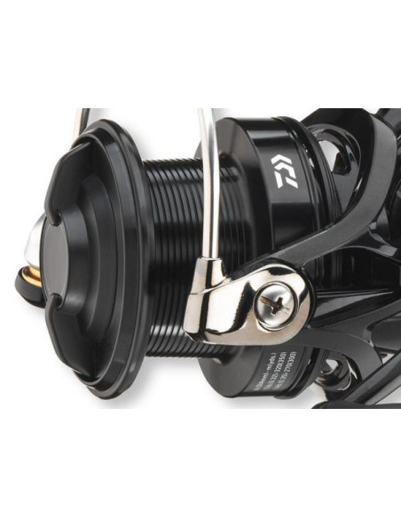NAVIJÁK DAIWA EMBLEM BR 25A