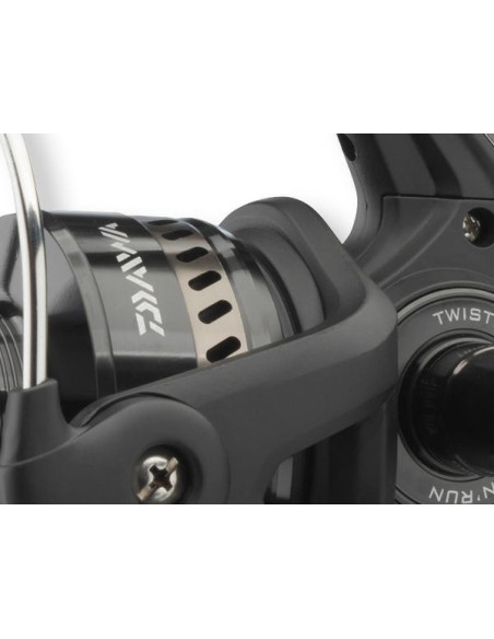 NAVIJÁK DAIWA EMCAST BR 5000A